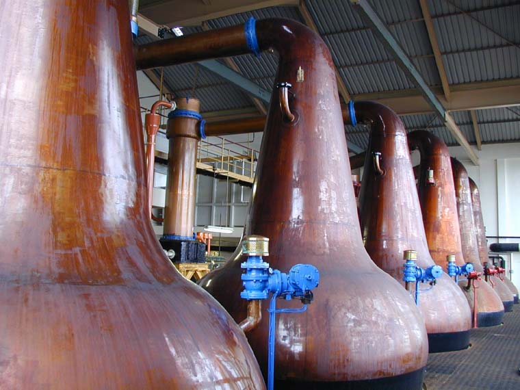 Destilería de Whisky de malta en Escocia
