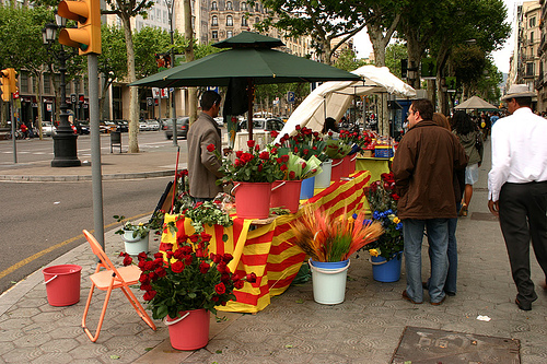 Parada de rosas en Barcelona por Sant Jordi