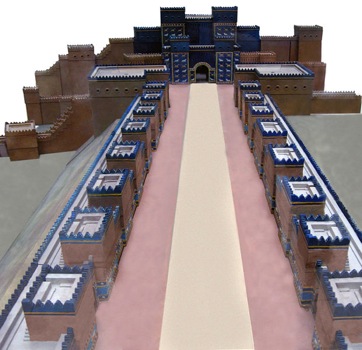 La Vía Procesional y la Puerta de Ishtar al fondo, Babilonia