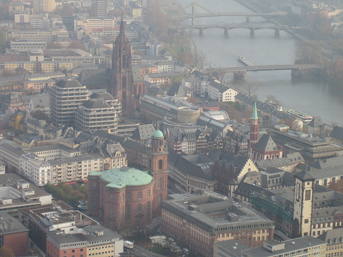Vistas del centro de Frankfurt desde la Main Tower