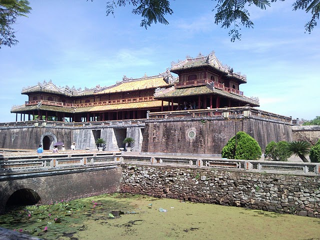 Entrada de la ciudad imperial de Hué