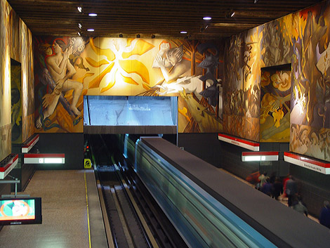 Estación de metro Universidad de Santiago Chile