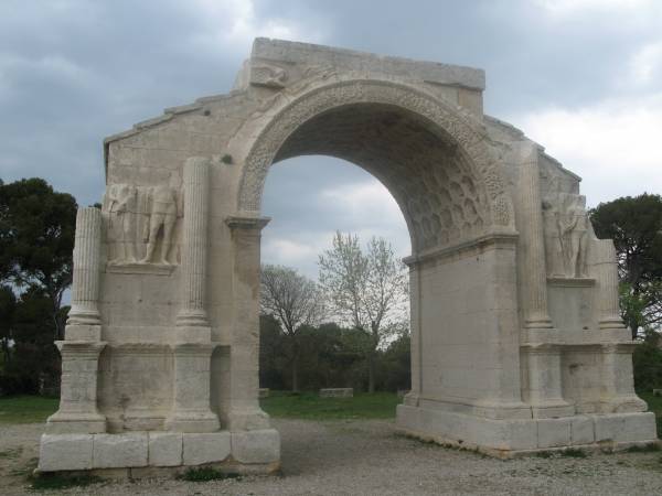 Arco de triunfo de Glanum en St Remy de Provence