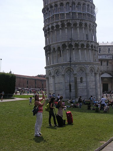 Aguantando la Torre de Pisa