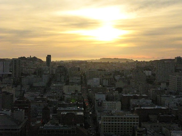 Puesta de sol desde el Grand Hyatt de Union Square, San Francisco