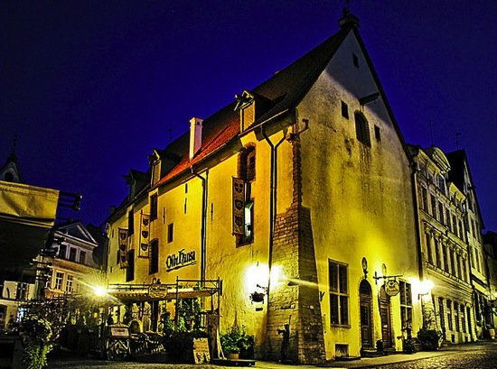 Tallinn de noche, Old Hansa