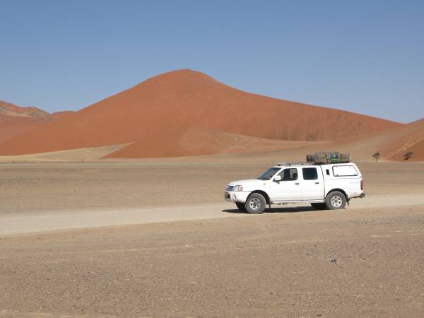 Con nuestro coche por las dunas de Sesriem y Sossusvlei