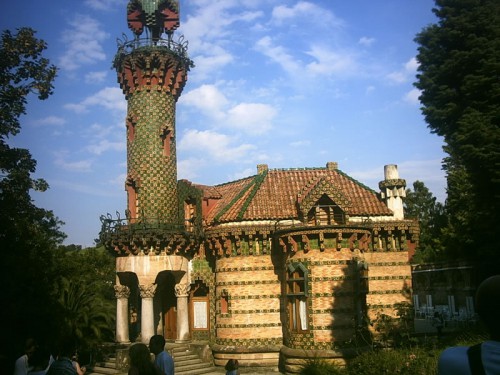El Capricho de Gaudí de Comillas @Wikipedia