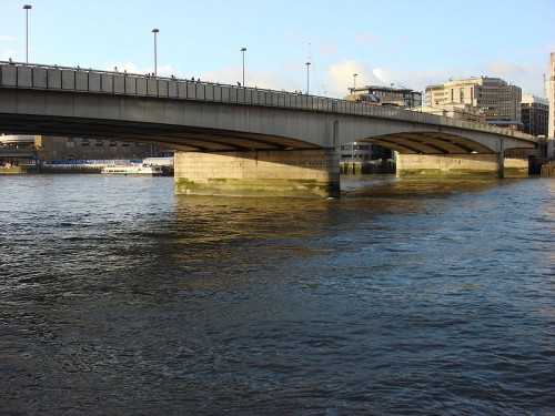 London Bridge (Fuente: Wikimedia Commons)