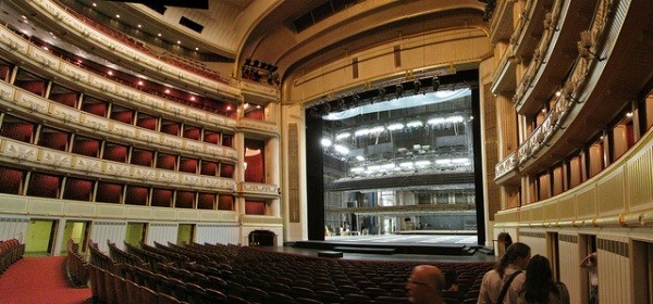 Vista del interior de la Ópera de Viena