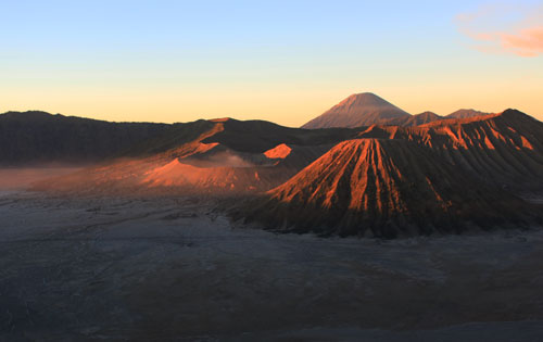 Amanecer en el volcán Bromo en Java