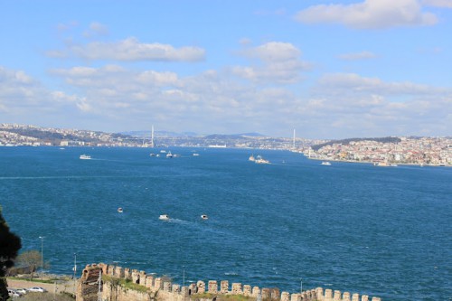 Vista panorámica del Mar de Mármara desde el Palacio Topkapi de  Estambul