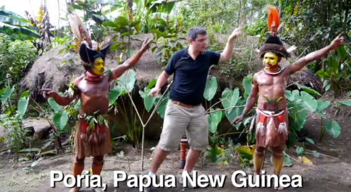 Matt Harding bailando en Papua Nueva Guinea