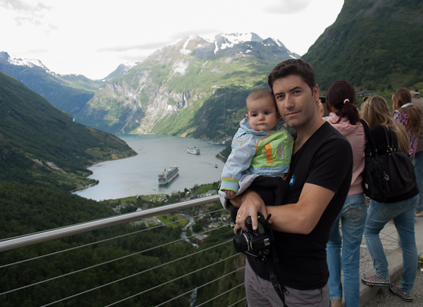 Con mi hijo Nicolás en el fiordo de Geiranger, Noruega