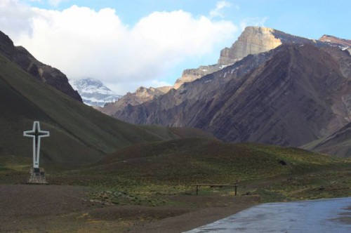 La entrada al Parque Nacional del Aconcagua de Argentina