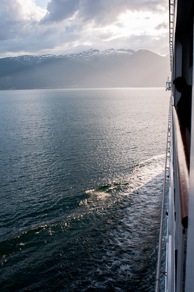 Primeras imágenes de los fiordos noruegos desde el mar.