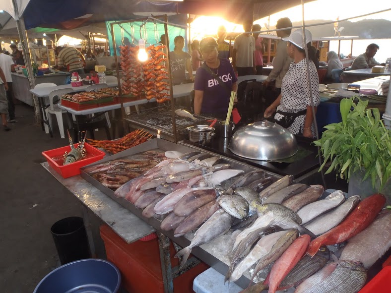 Mercado de pescado en Kota Kinabalu