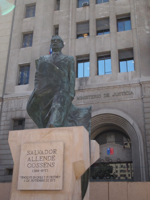 Estatua de Salvador Allende