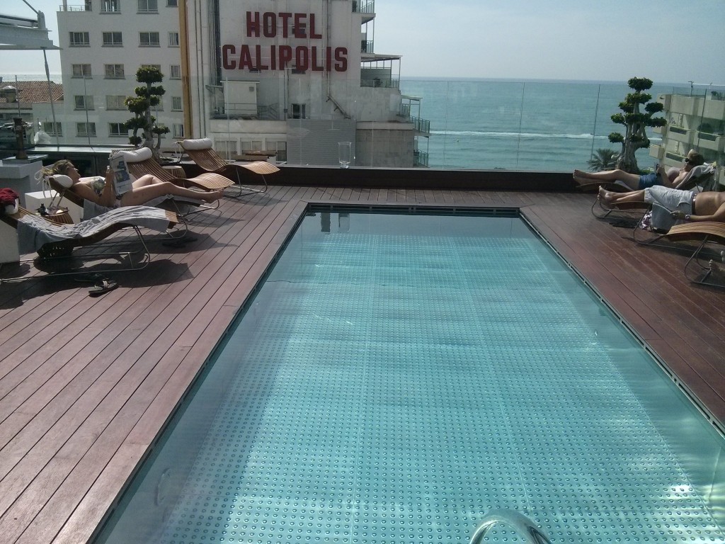 Piscina de la terraza del Hotel Spa de Sitges