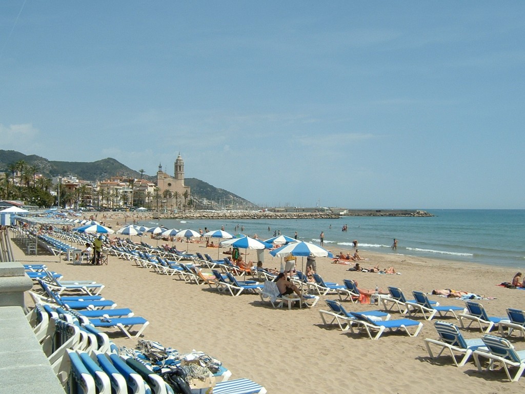 Playa de Sitges (Fuente: Wikipedia)