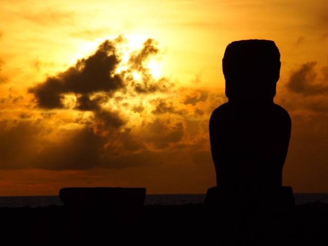 Puesta de sol en Rapa Nui - 2