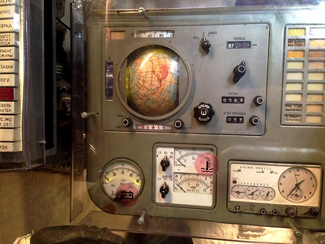 Mandos de una cápsula de mando Soyuz