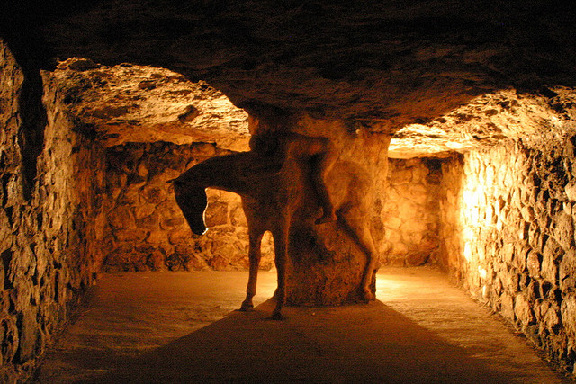 Cueva bajo el castillo de Buda, en Budapest