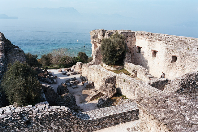 Restos de la terraza de la Grotte di Catullo, Sirmione