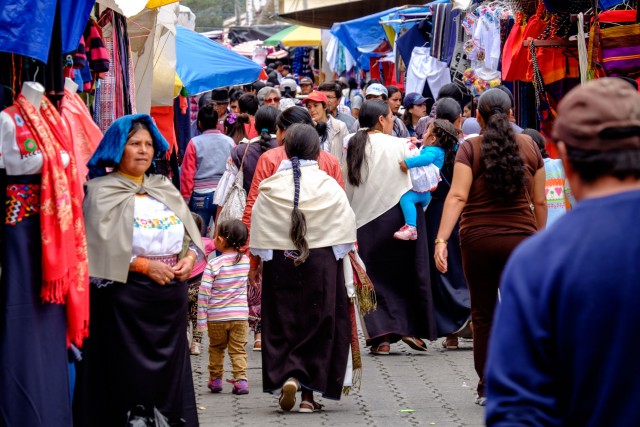 Quito Ecuador - mercado otavalo