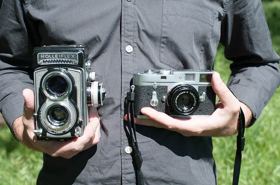 Cuando usaba esta Rolleiflex y Leica M2, ambas con objetivos equivalentes a 40mm.