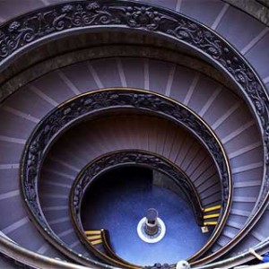 Las escaleras infinitas del Vaticano
