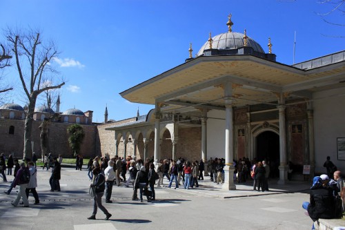 Entrada del Palacio Topkapi de Estambul