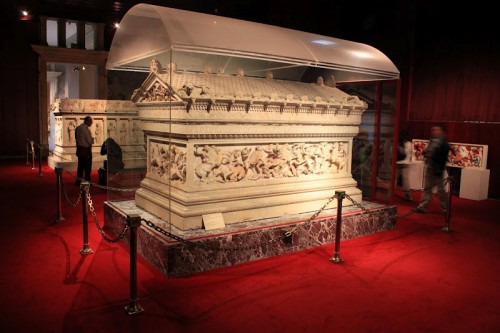 Tumba de Alejando Magno en el museo de arqueología de Estambul