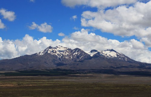 Montañas y volcanes del Tongariro desde la carretera @3viajes